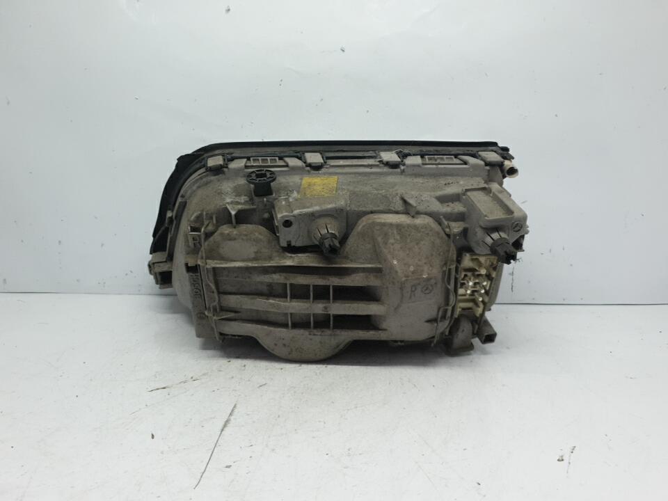 Optique avant principal droit (feux)(phare) mercedes classe c 202 phase 1