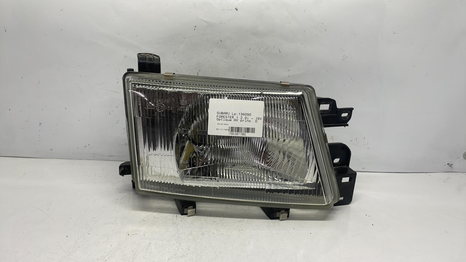 Optique avant principal droit (feux)(phare) subaru forester 1