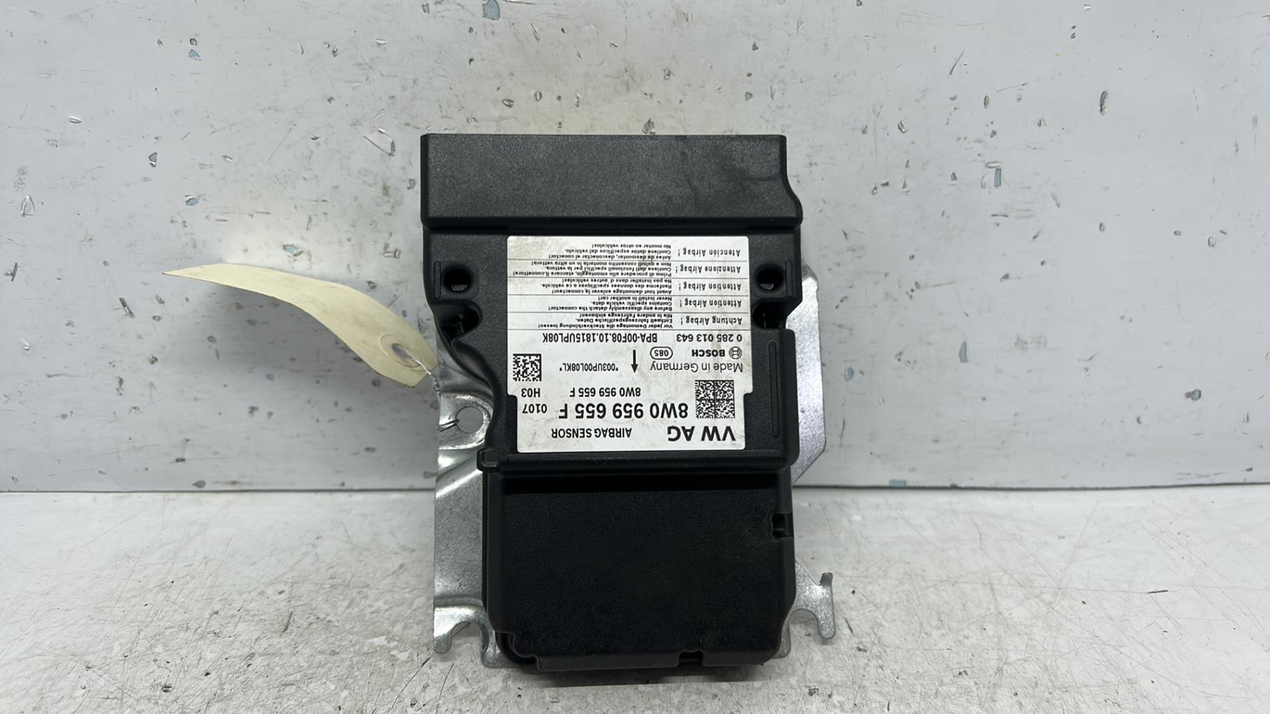 Boitier air bag audi a4 4 avant phase 1 break