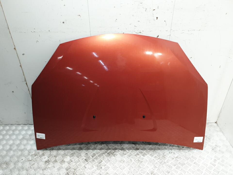 Capot dacia sandero 1