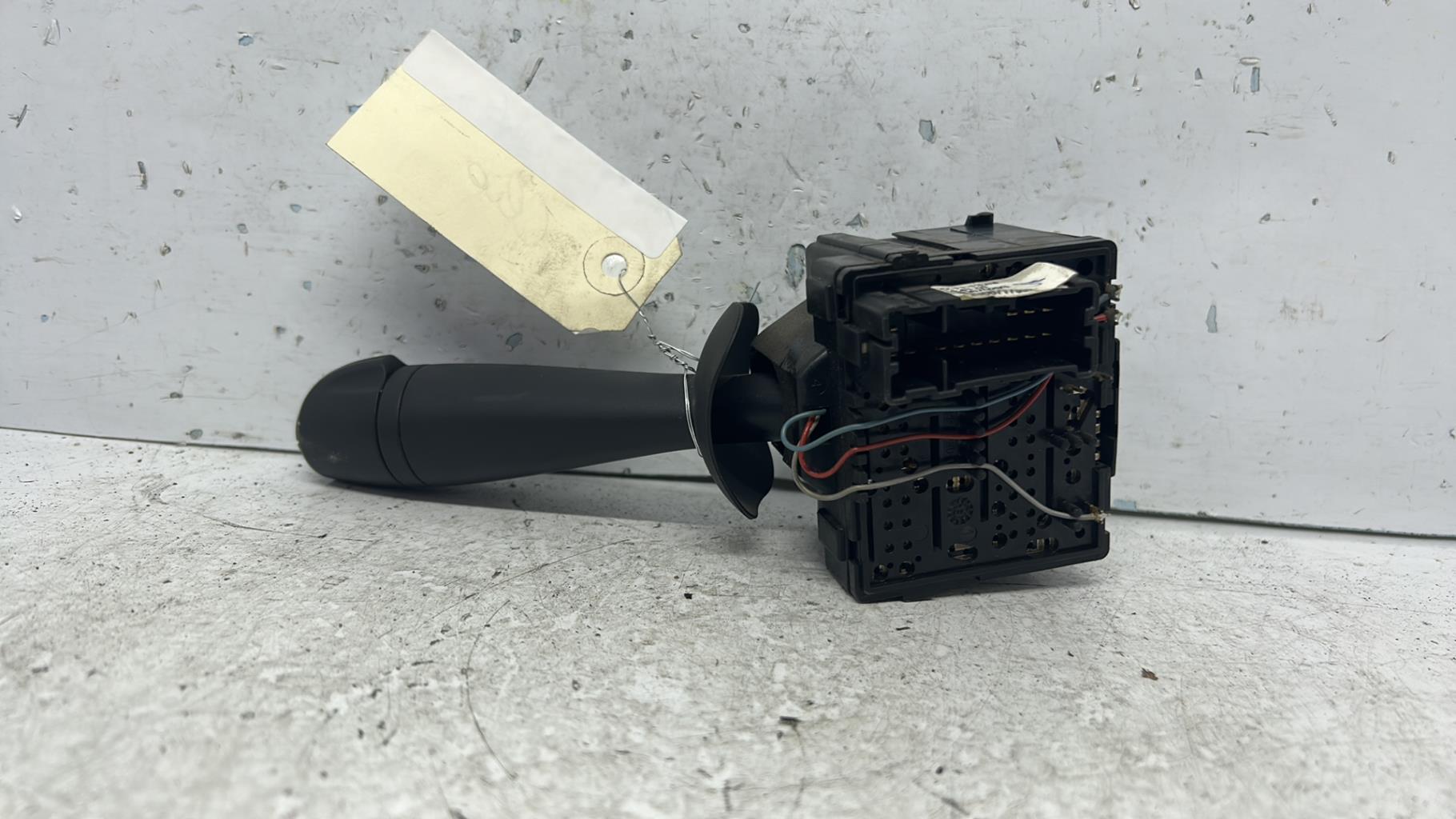 Commodo d'essuie glaces renault clio 4 phase 1