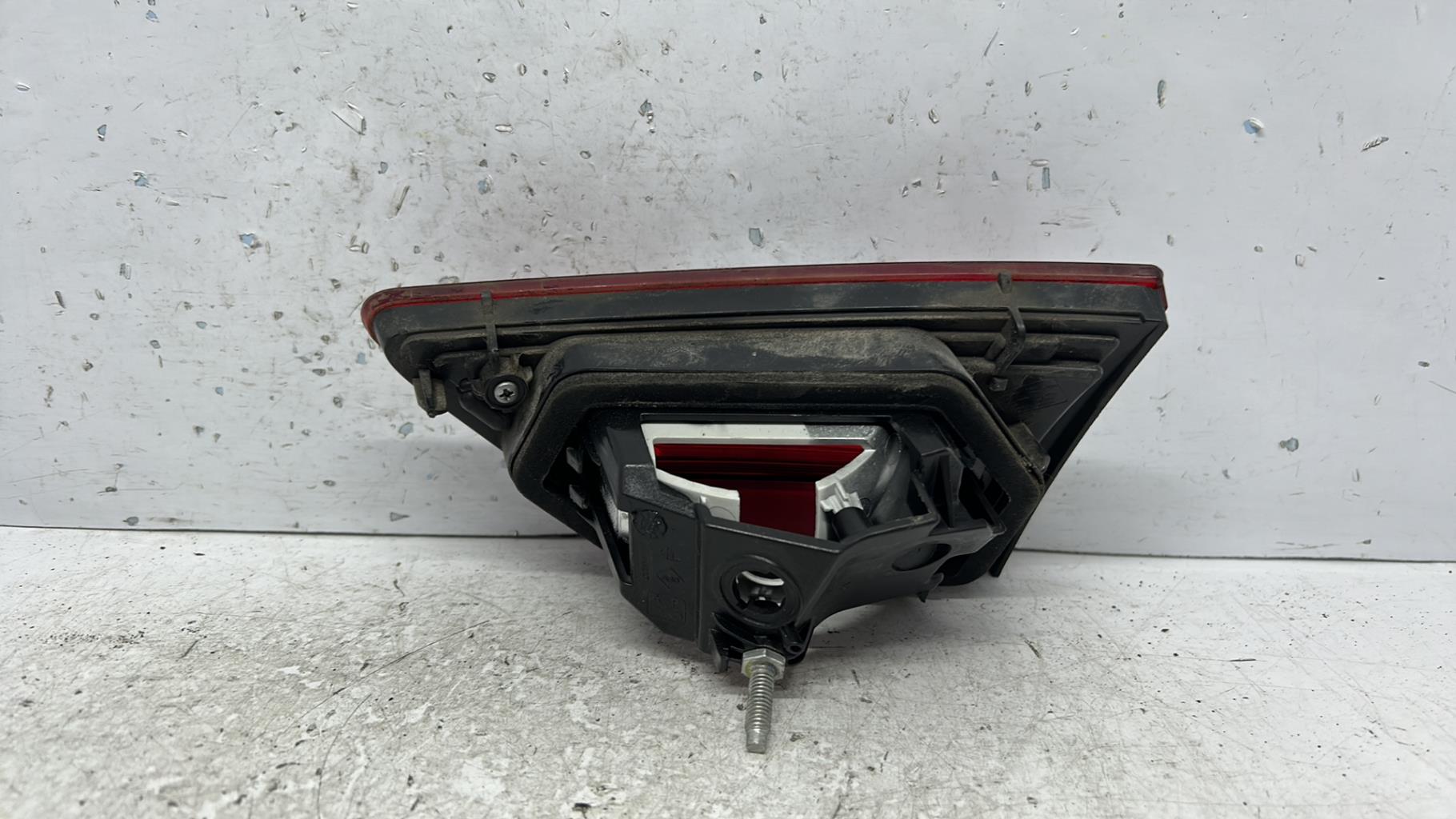 Feu arriere secondaire gauche (feux) renault clio 4 phase 1