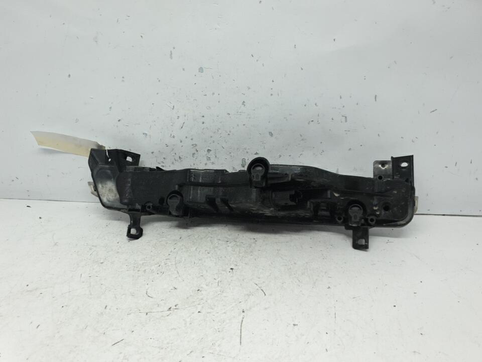 Feu diurne avant droit citroen c4 picasso 1