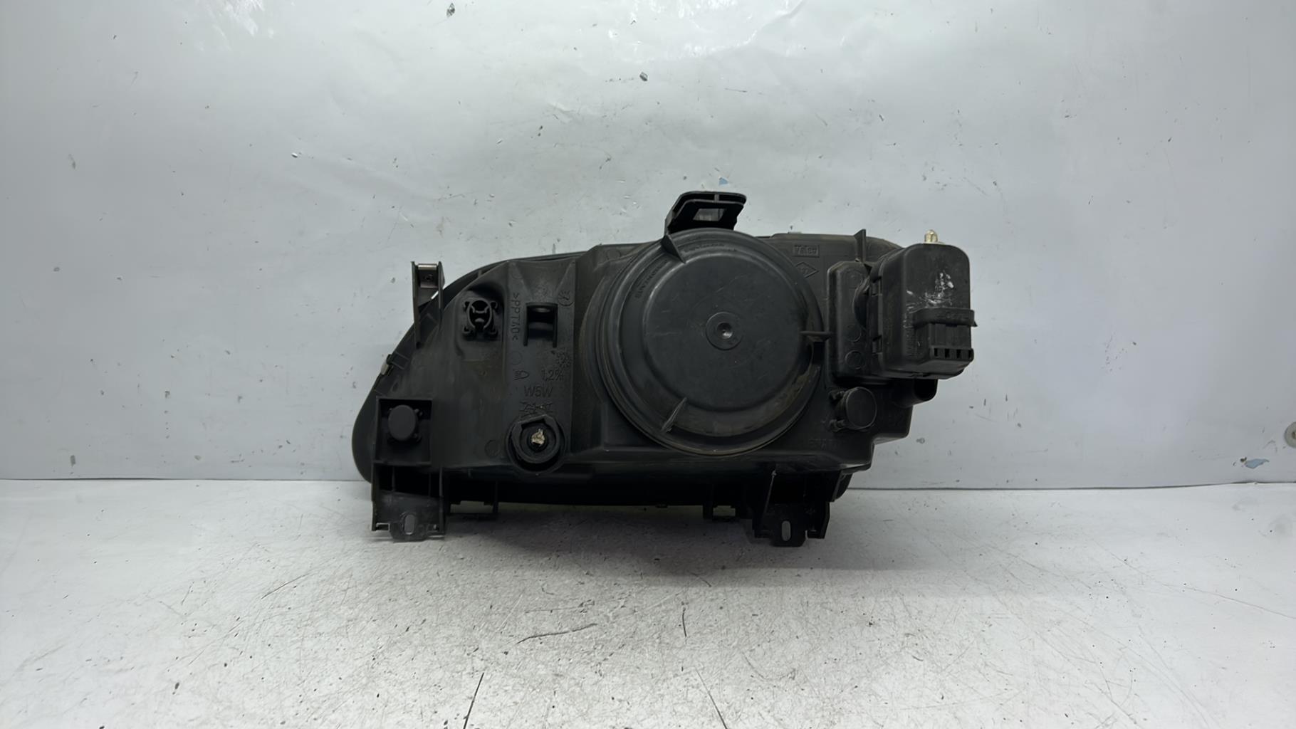 Optique avant principal droit (feux)(phare) renault megane 1 phase 1