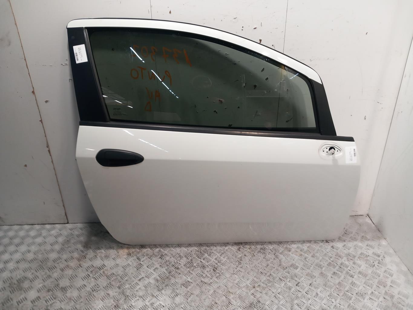 Porte avant droit fiat punto evo 3