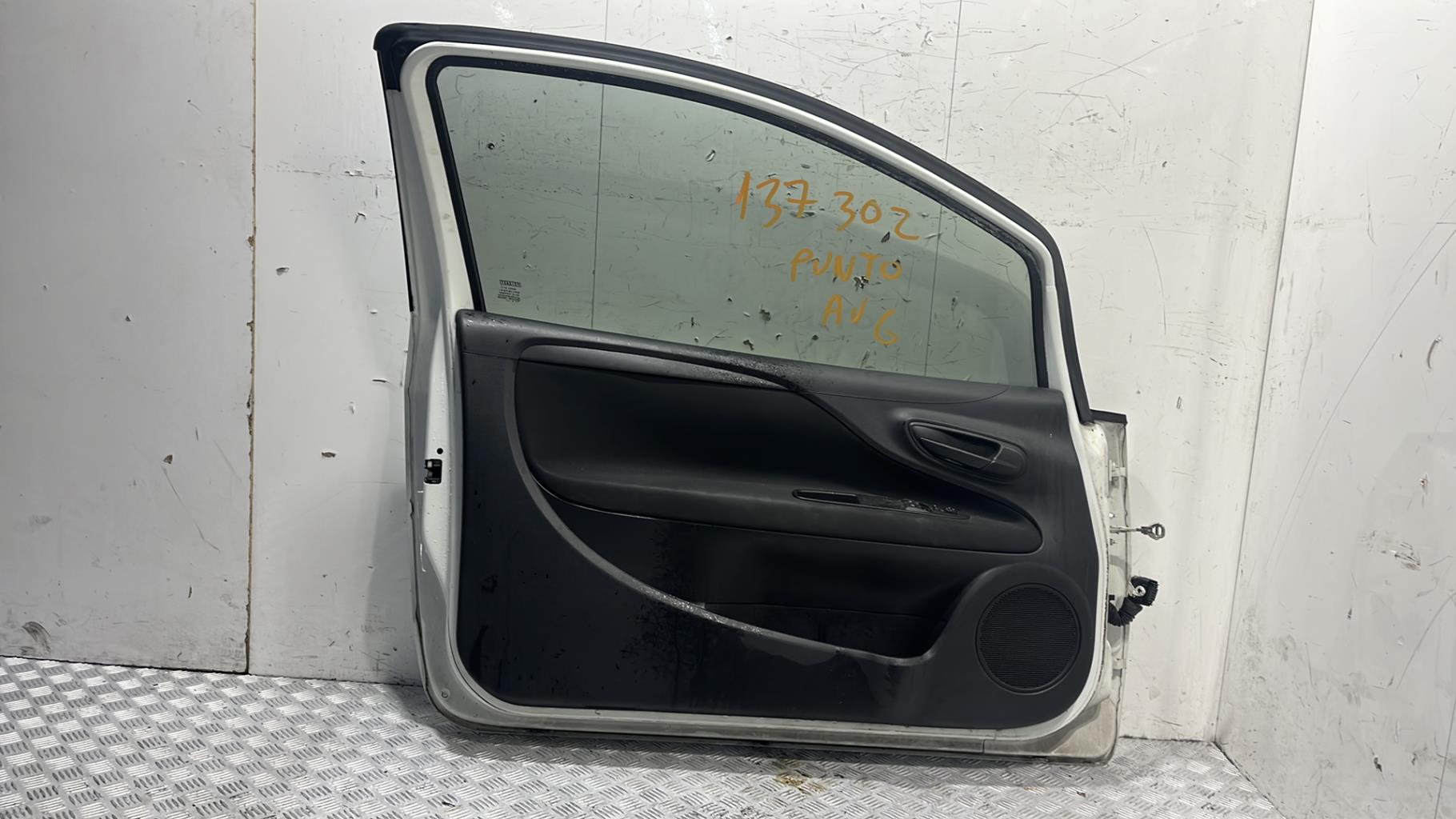 Porte avant gauche fiat punto evo 3