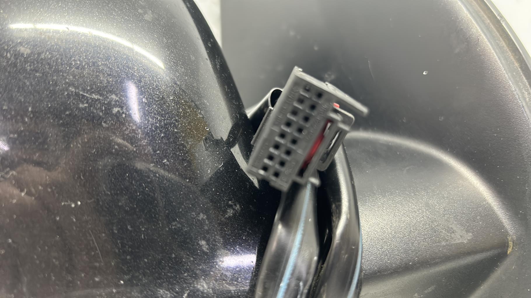 Retroviseur droit volkswagen golf 5