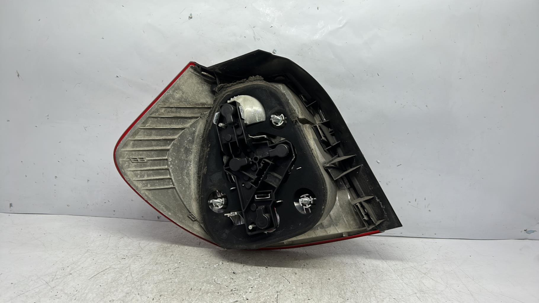 Feu arriere principal droit (feux) bmw serie 1 e87 phase 1