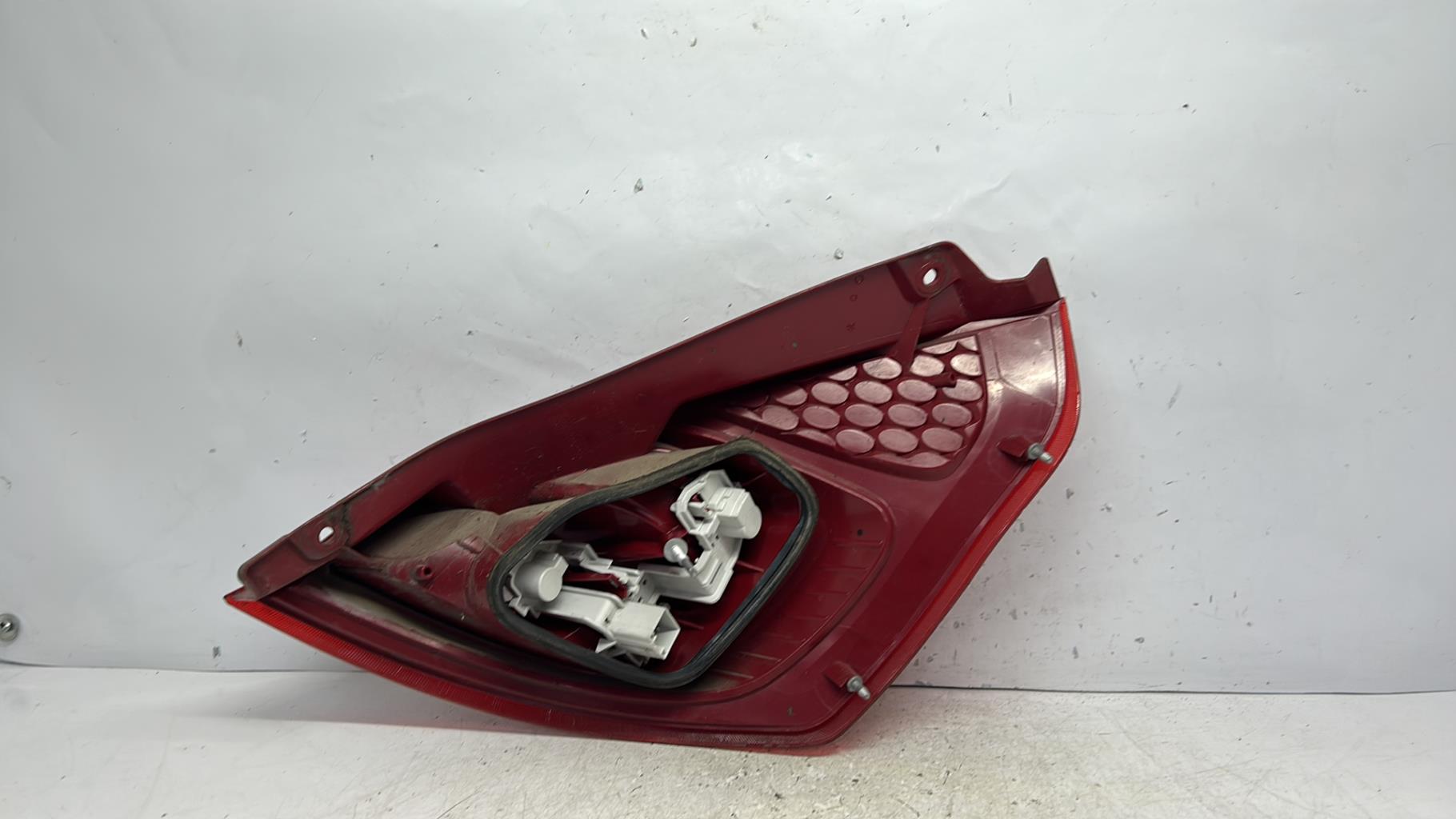 Feu arriere principal gauche (feux) ford fiesta 6 phase 1