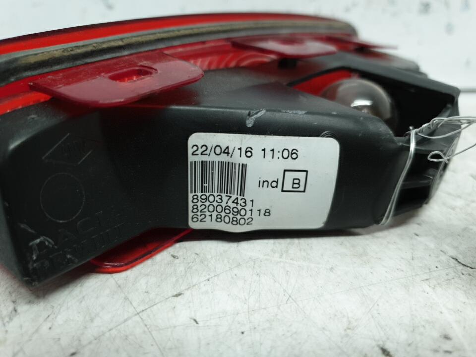 Feu arriere stop central peugeot bipper