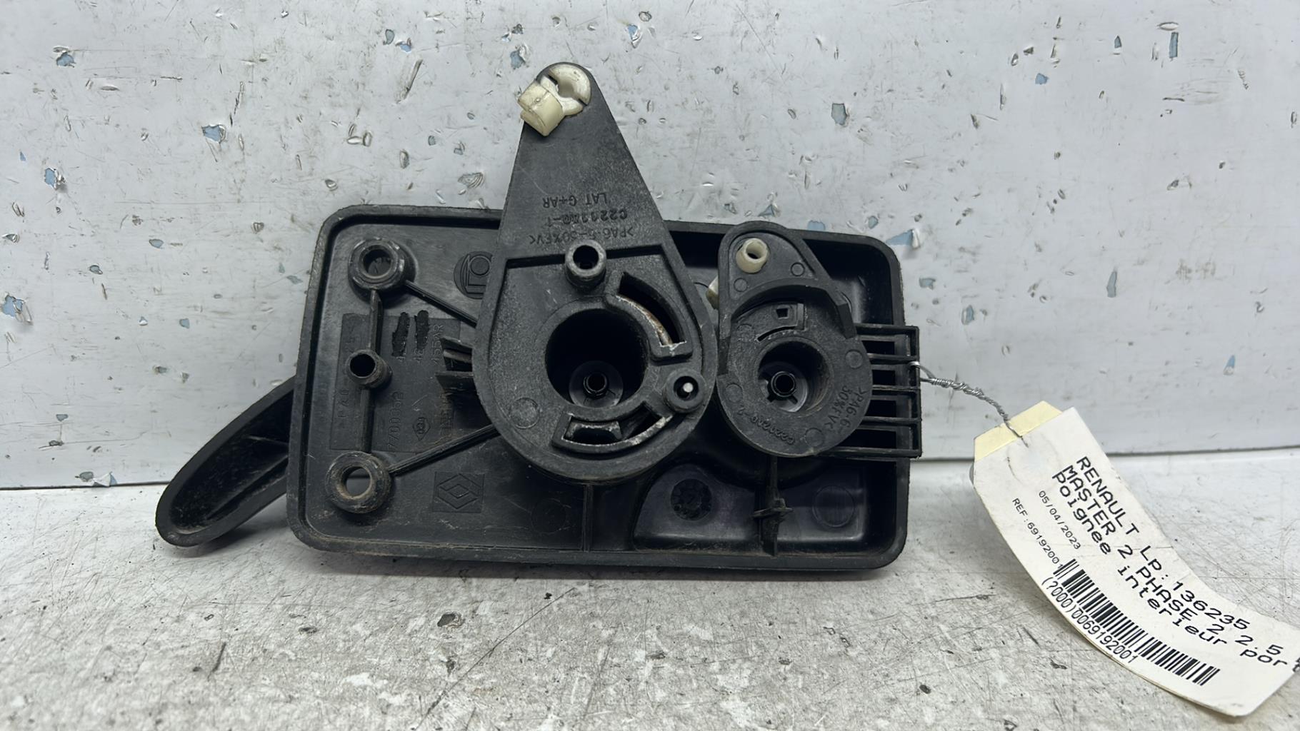 Poignee interieur porte de coffre droite renault master 2 phase 2