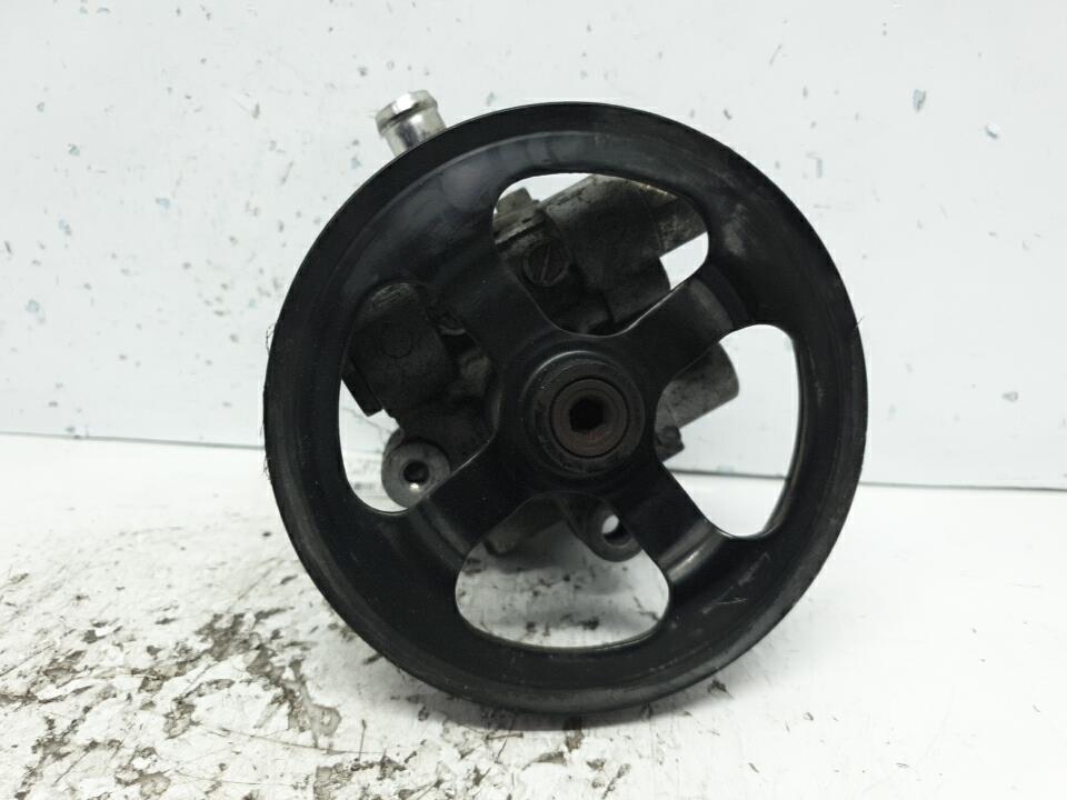 Pompe de direction dodge caliber