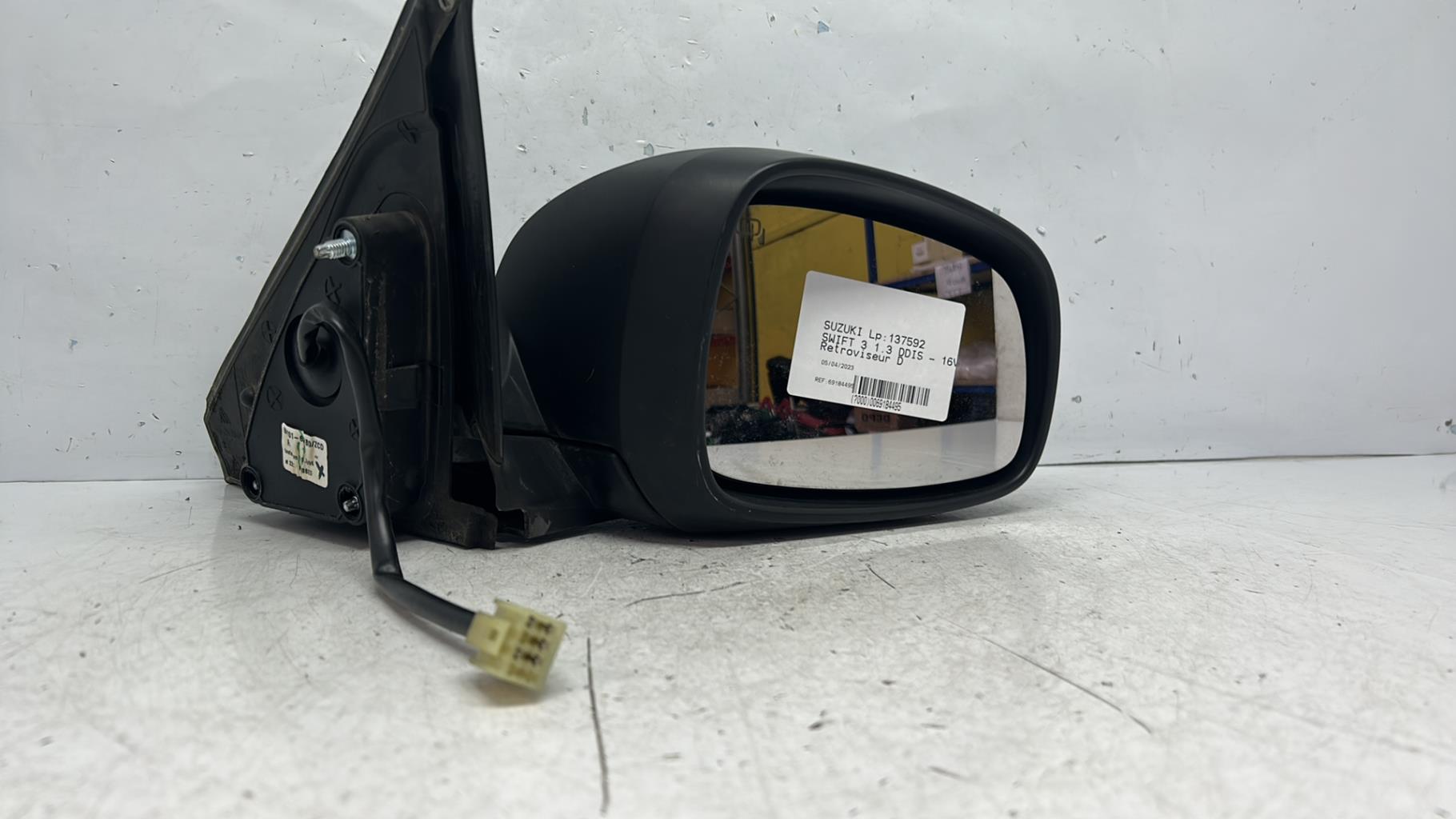 Retroviseur droit suzuki swift 3