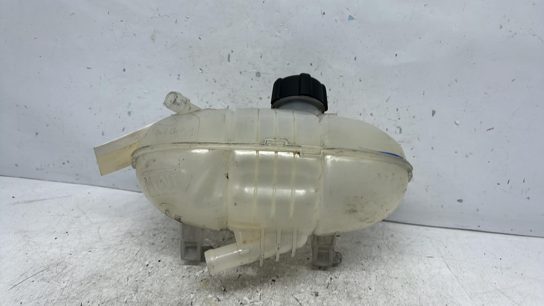 Vase d'expansion renault trafic 3 court phase 1