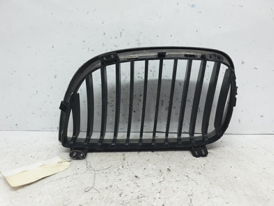 Calandre droite bmw serie 1 e87 phase 1