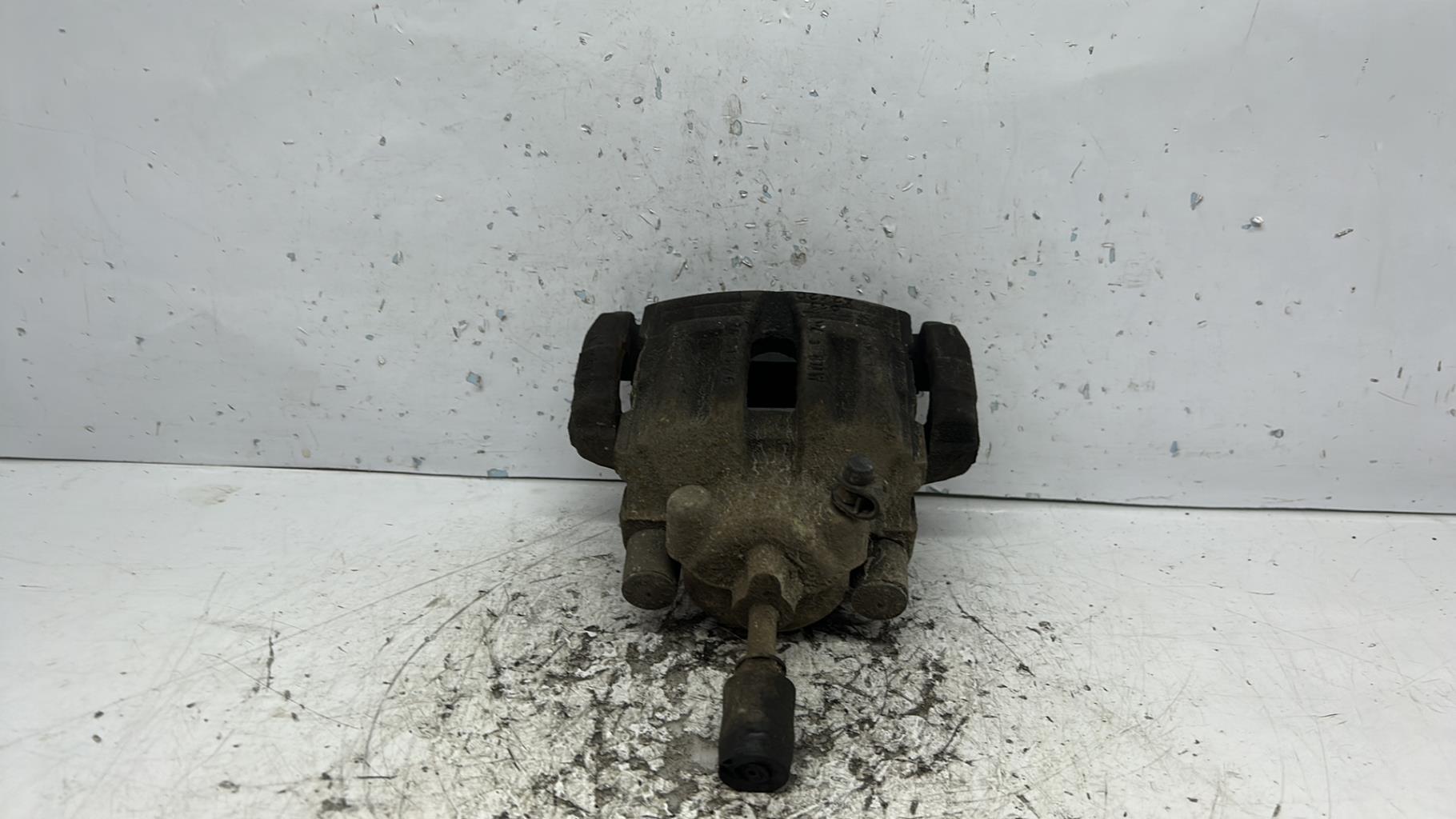Etrier avant droit (freinage) bmw serie 3 e91 touring phase 1 break