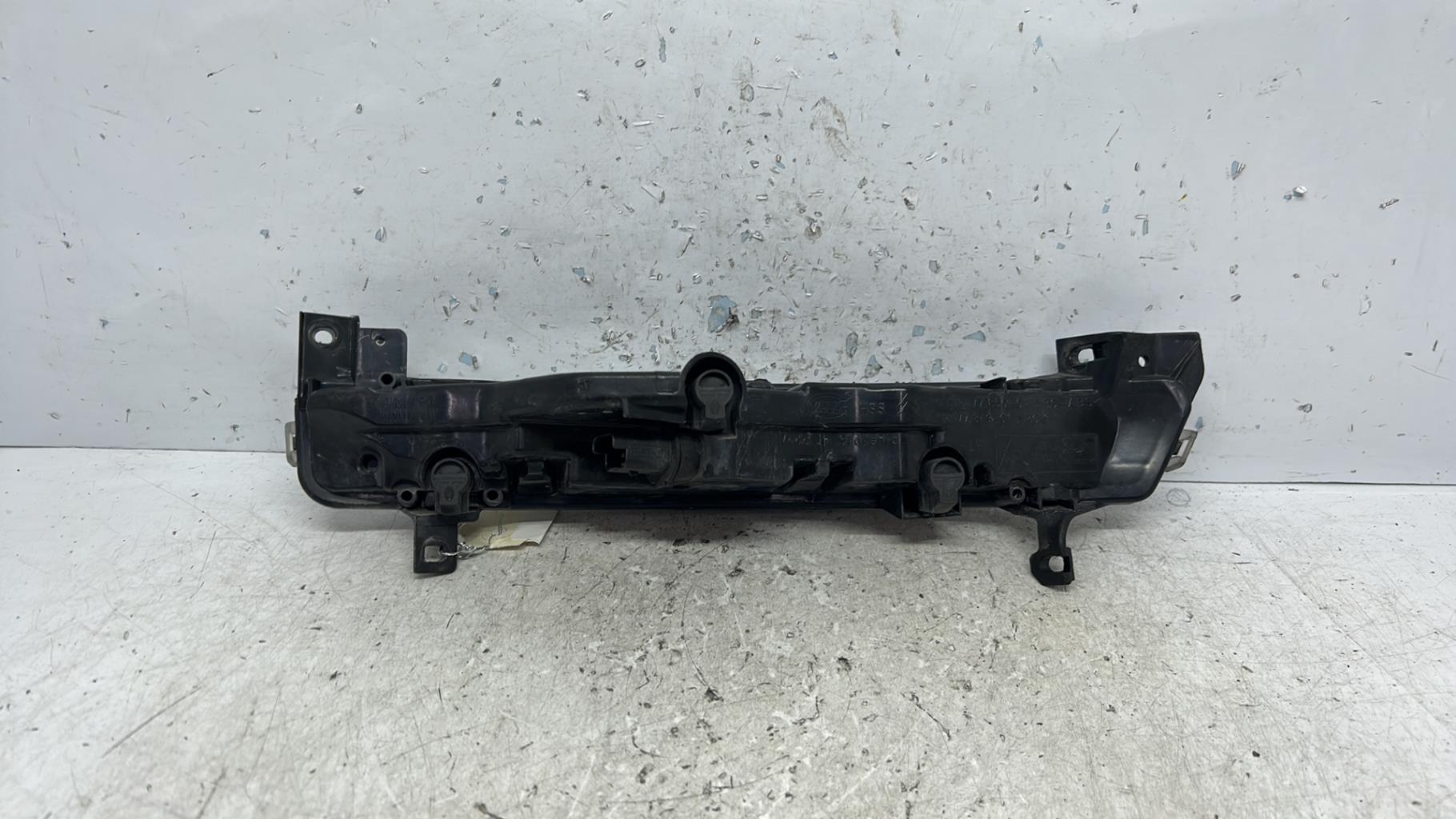 Feu diurne avant gauche citroen c4 picasso 1