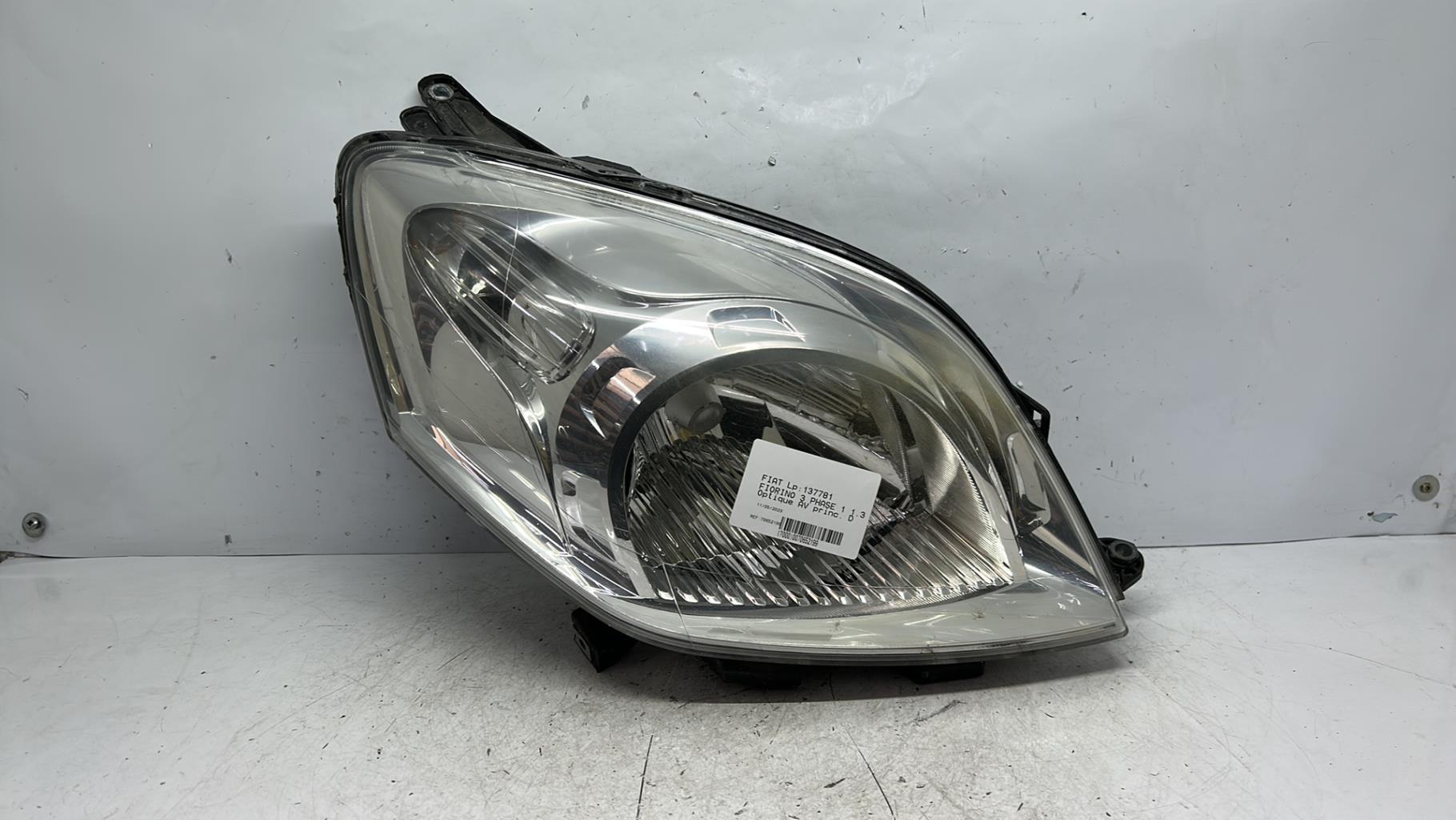 Optique avant principal droit (feux)(phare) fiat fiorino 3 phase 1