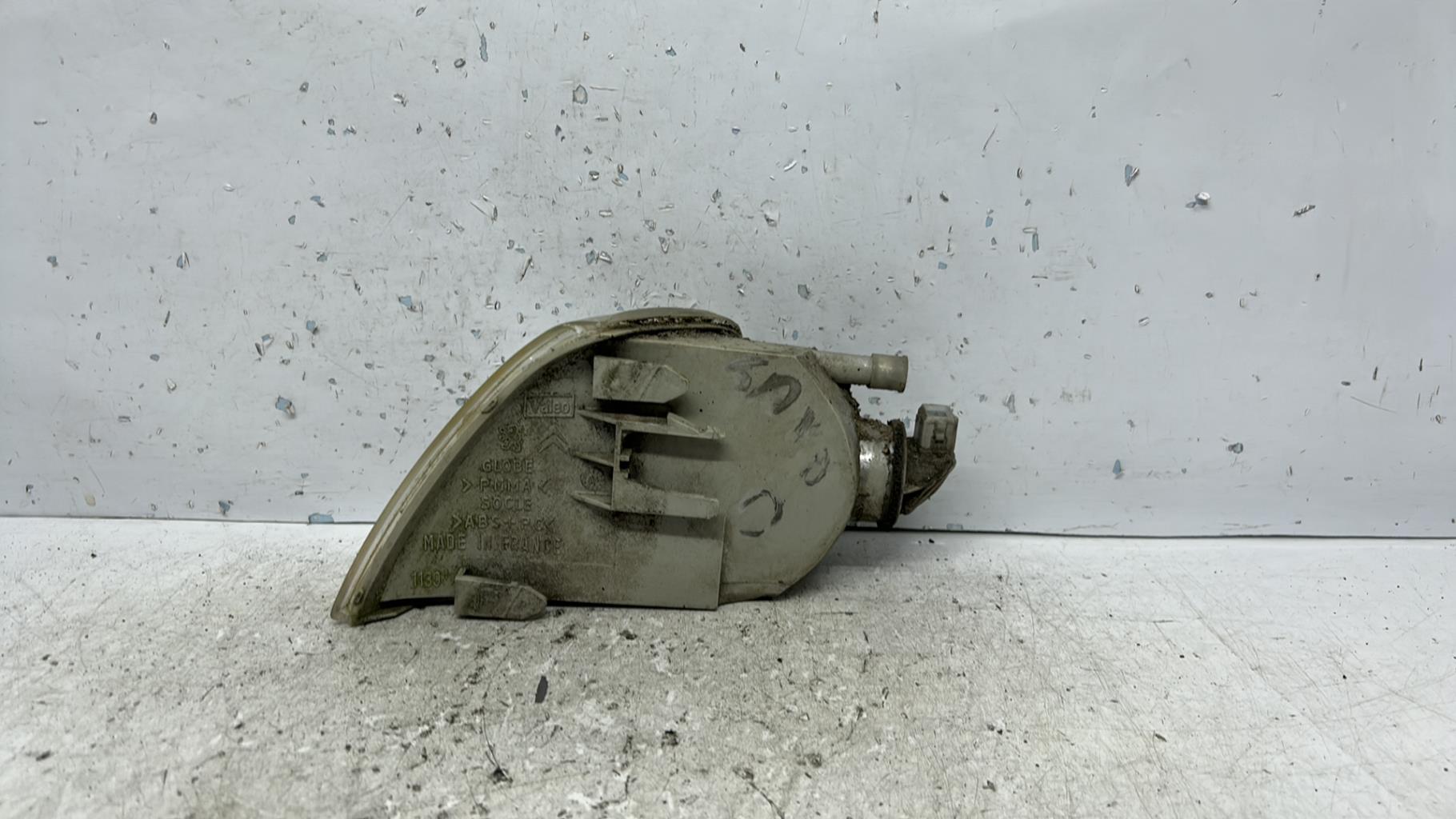 Optique avant secondaire droit (feux)(clignotant) citroen saxo phase 1