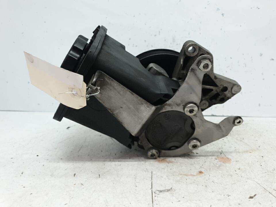 Pompe de direction bmw serie 5 e60 phase 2