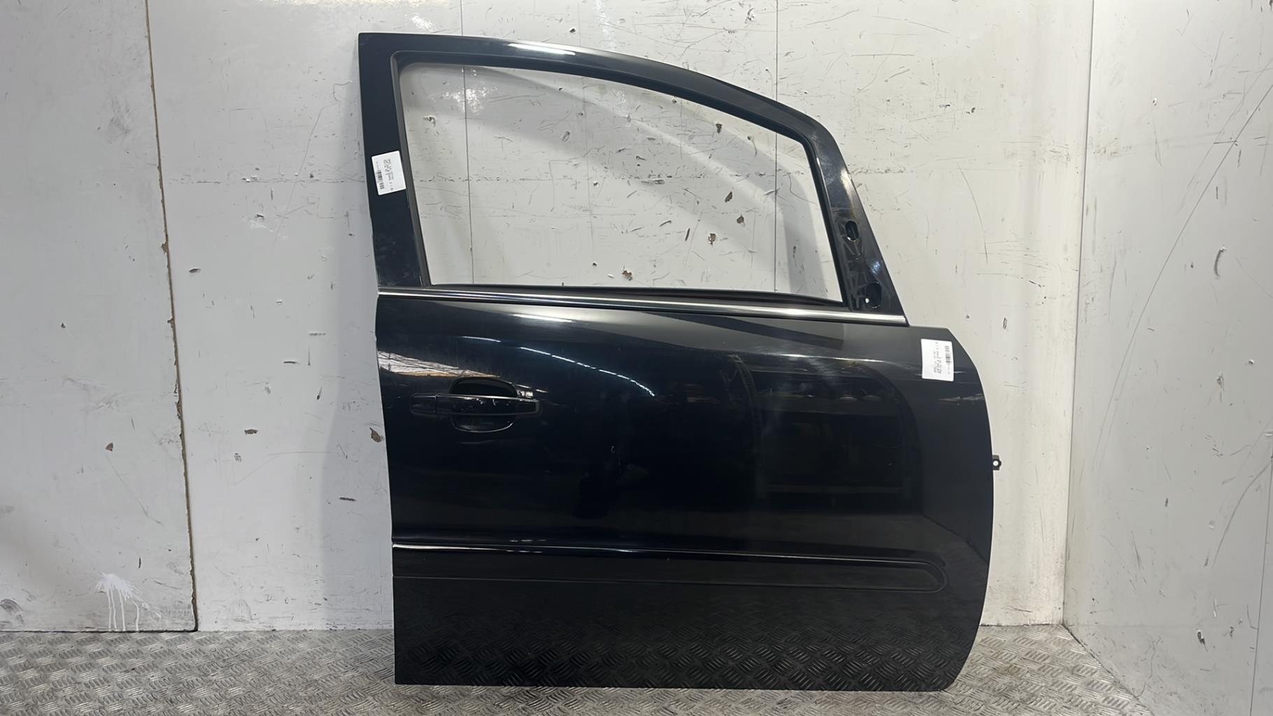 Porte avant droit opel zafira b phase 2