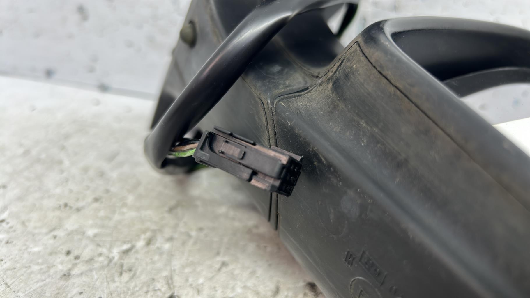Retroviseur droit peugeot 307 phase 1