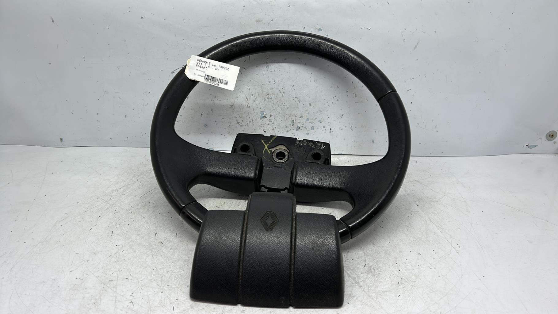 Volant renault r11