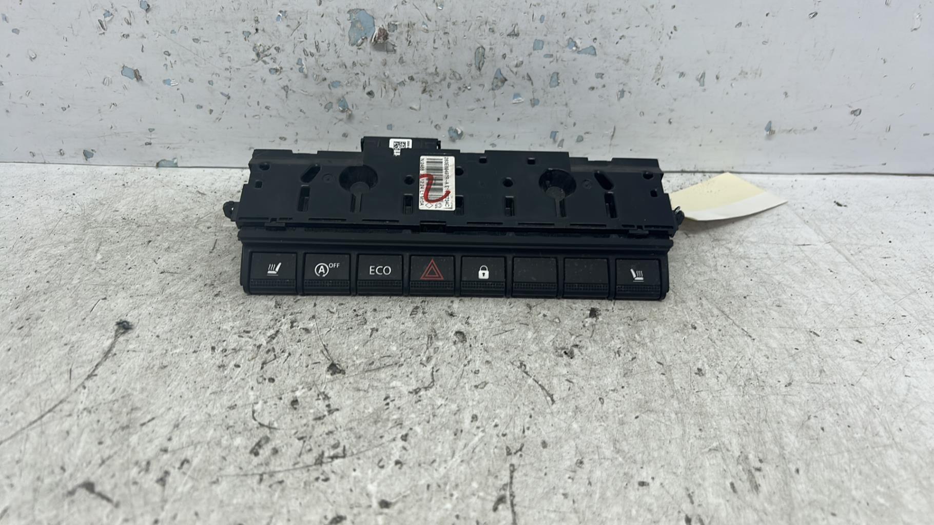 Bouton de warning renault captur 2
