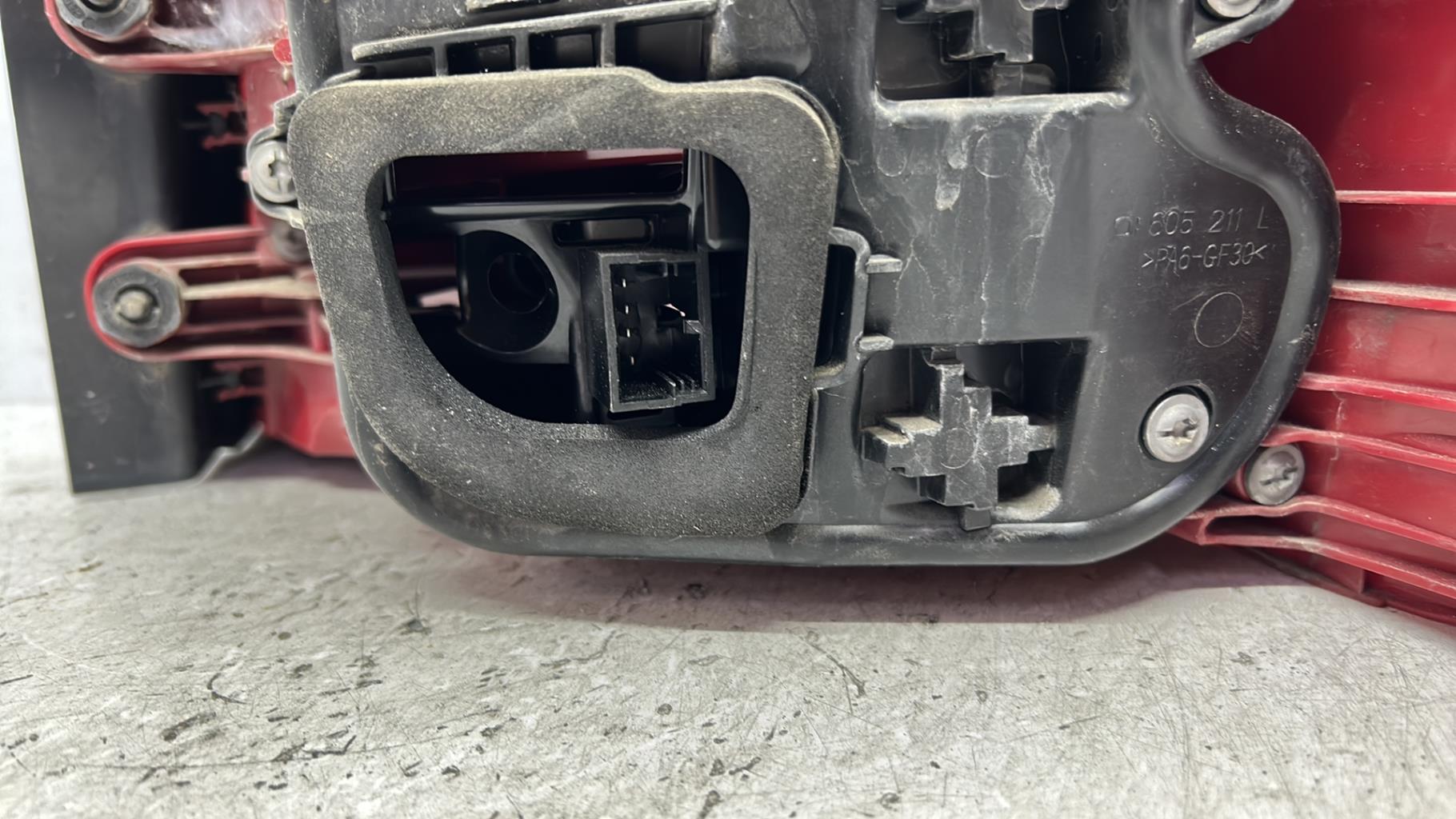 Feu arriere principal gauche (feux) volkswagen passat 6 break