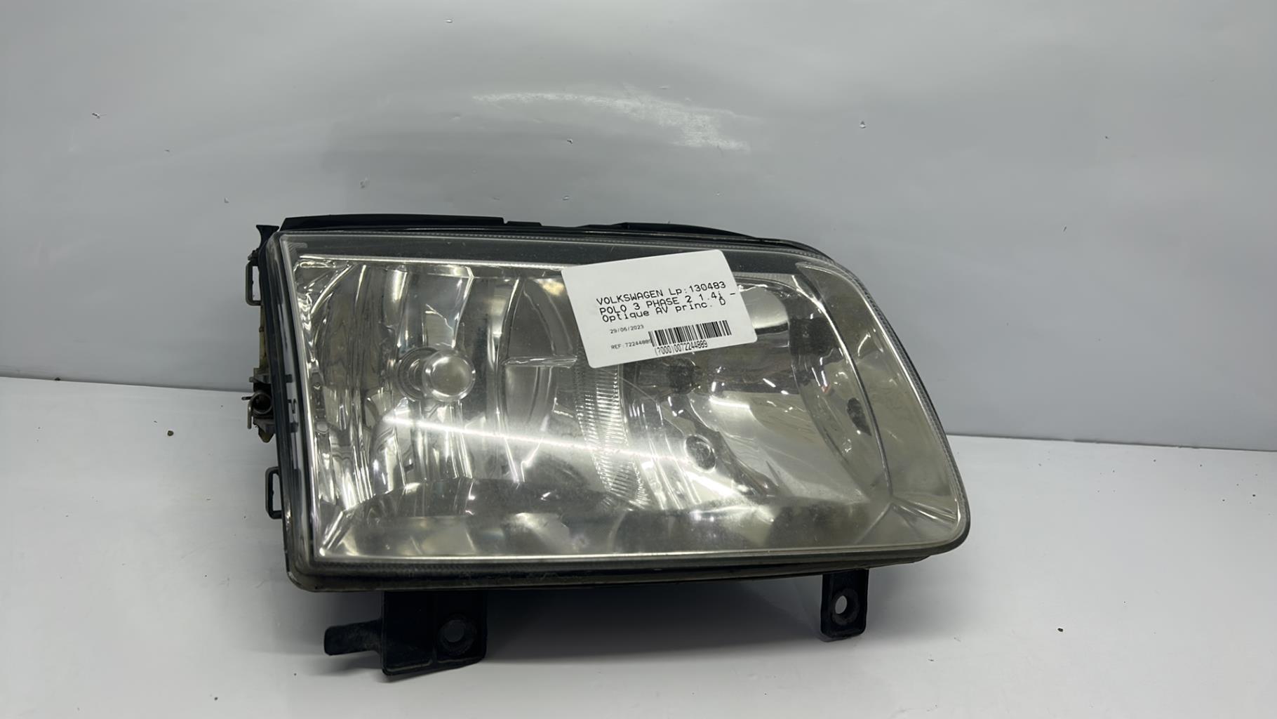 Optique avant principal droit (feux)(phare) volkswagen polo 3 phase 2