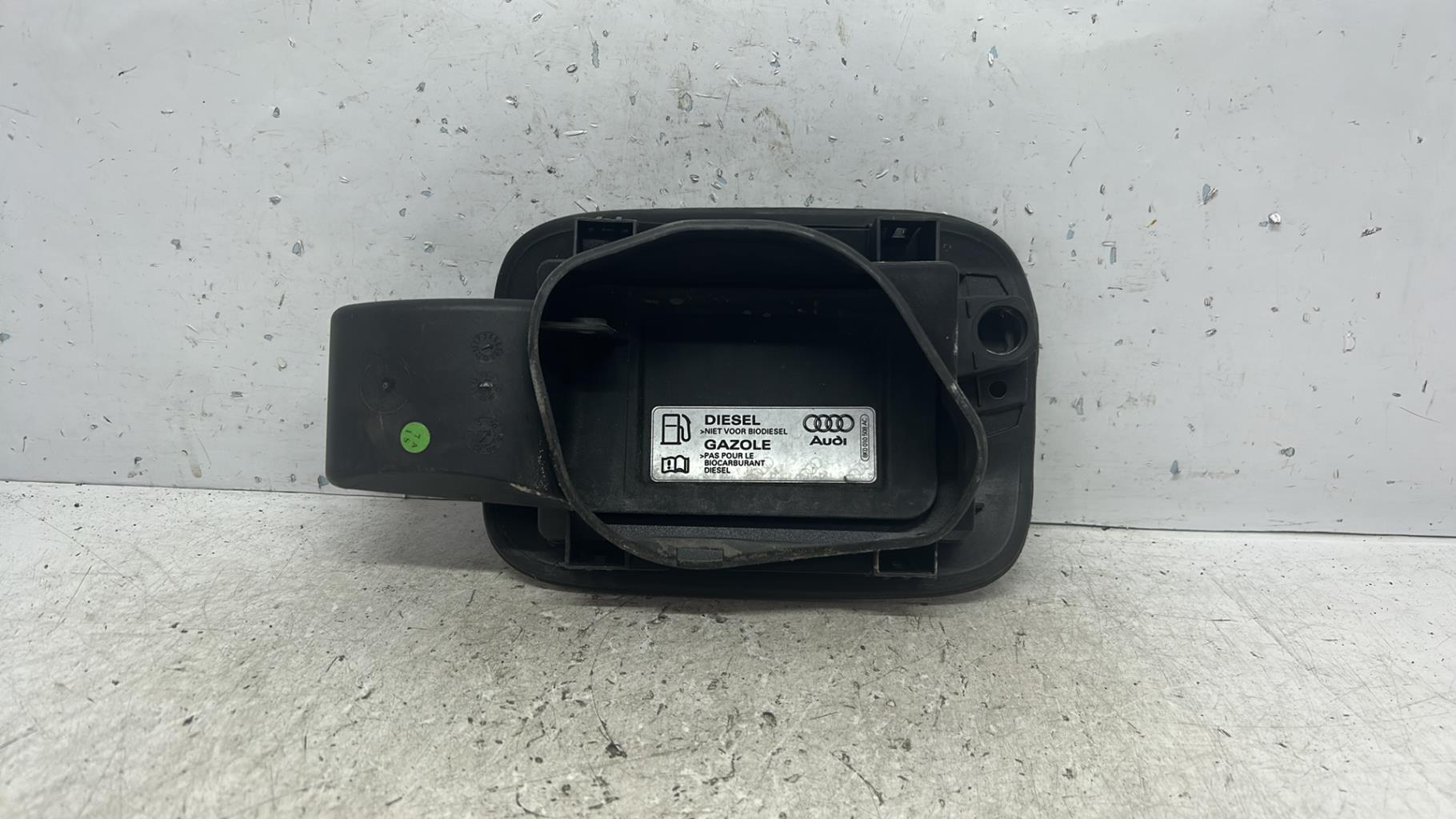 Trappe d'essence audi a4 3 avant phase 1 break