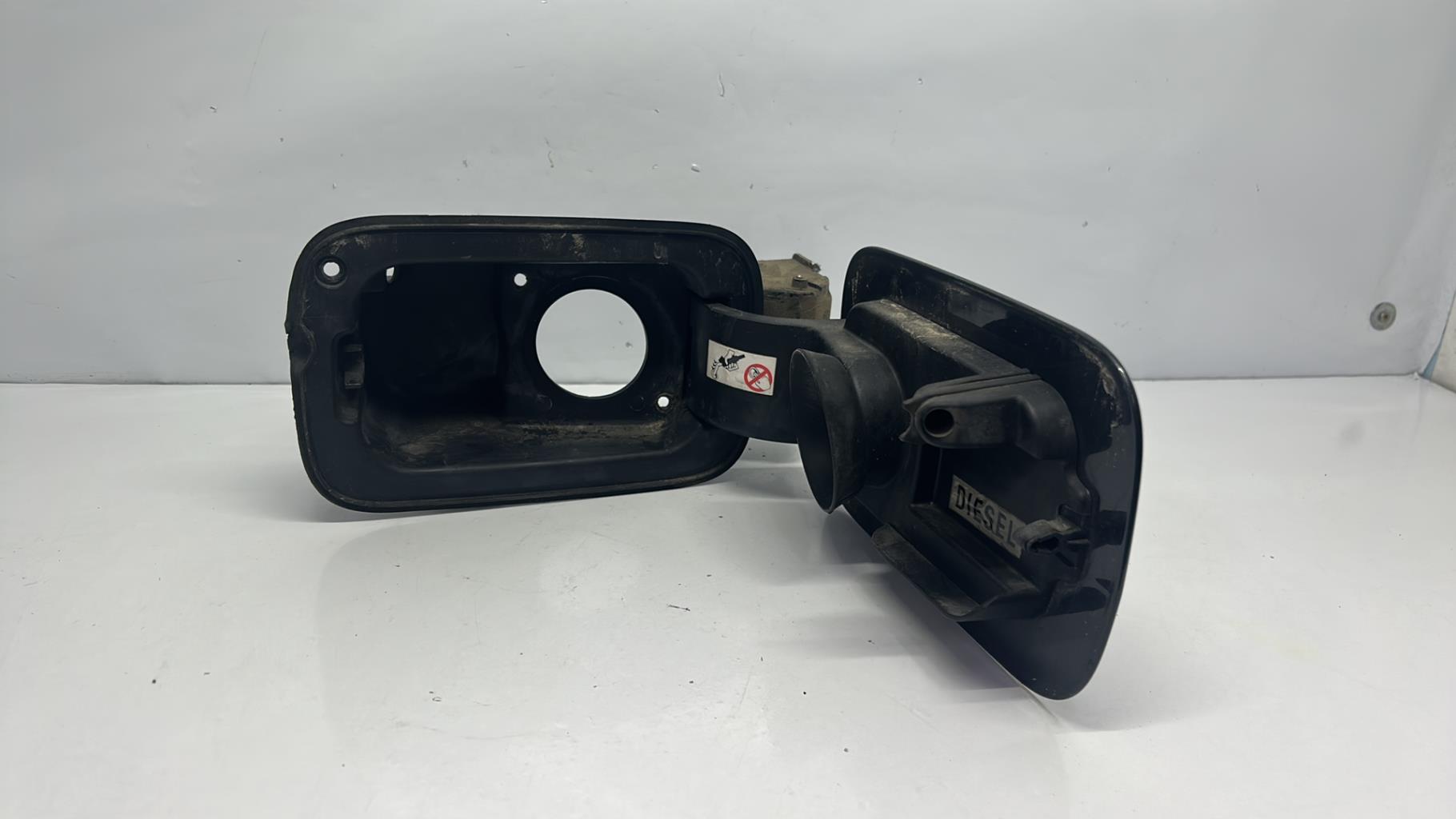 Trappe d'essence renault grand scenic 2 phase 1