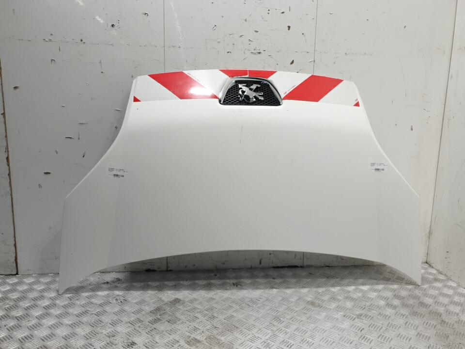 Capot peugeot bipper