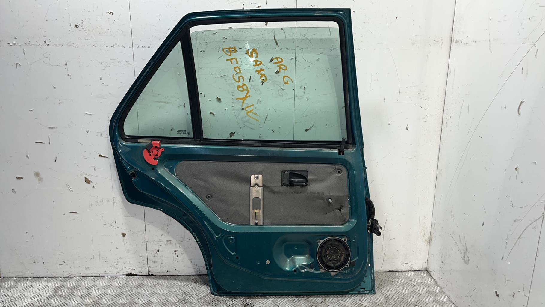 Porte arriere gauche citroen saxo phase 2