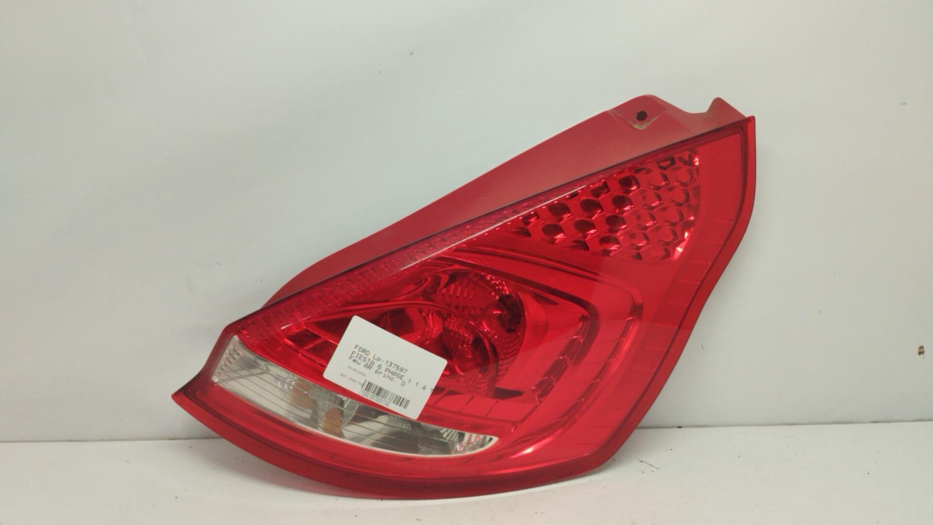 Feu arriere principal droit (feux) ford fiesta 6 phase 1