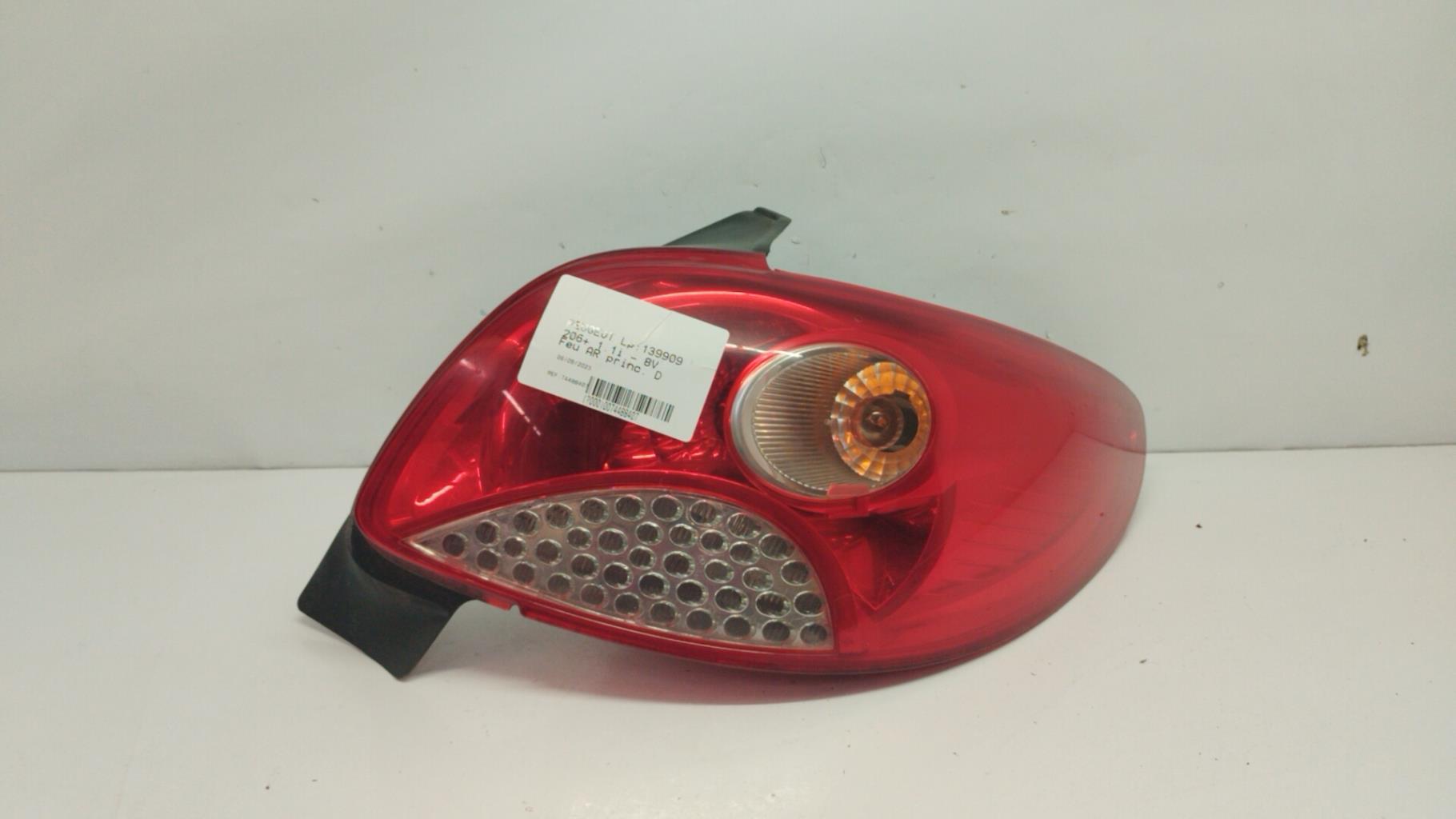 Feu arriere principal droit (feux) peugeot 206+