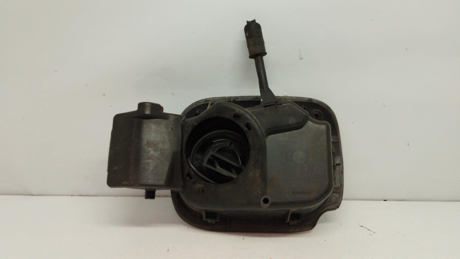 Trappe d'essence renault clio 3 phase 2