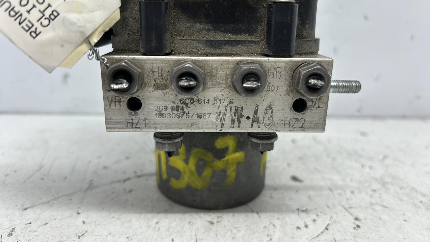Bloc ABS (freins anti-blocage) renault clio 3 phase 1