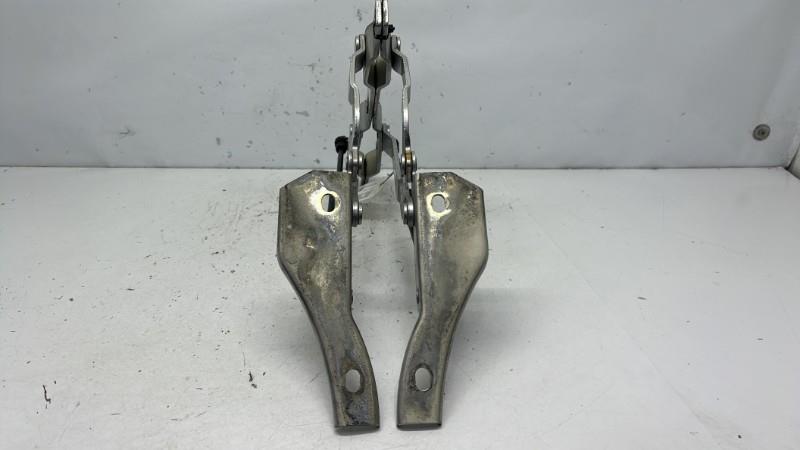 Charniere de capot peugeot 406 coupe