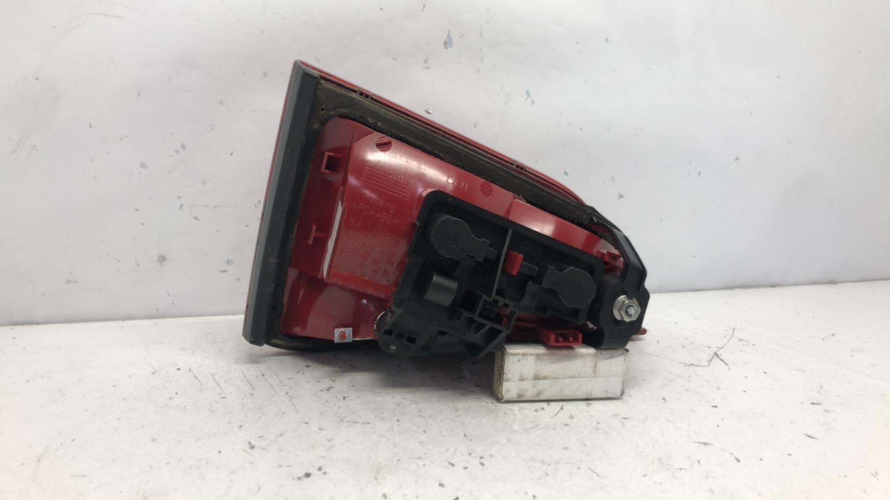 Feu arriere secondaire droit (feux) audi a4 3 phase 1