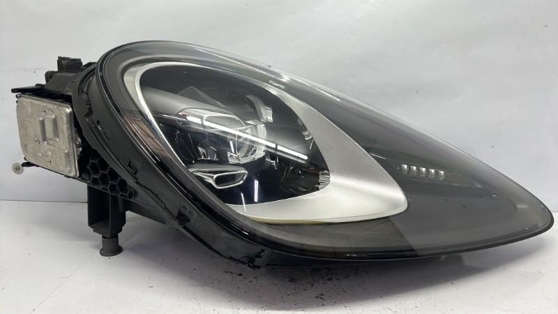 Optique avant principal droit (feux)(phare) porsche cayenne coupe