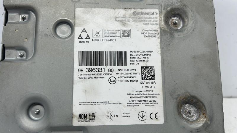 Ecran GPS peugeot 208 2