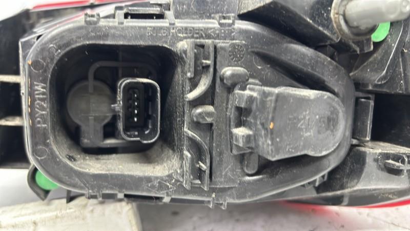 Feu arriere principal gauche (feux) renault clio 4 phase 1