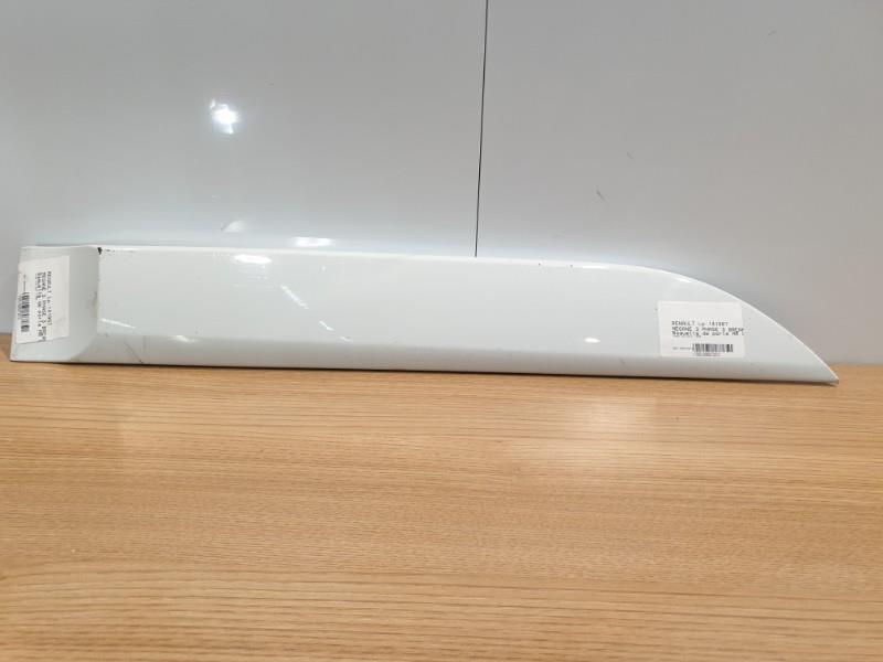 Baguette de porte arriere gauche  renault megane 3 phase 3 break