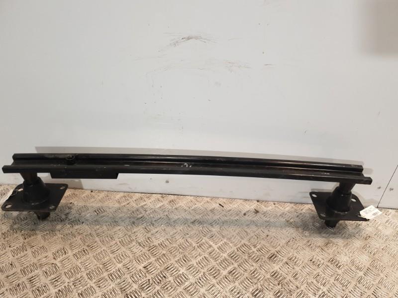 Renfort pare choc arriere (traverse) peugeot 5008 1 phase 1