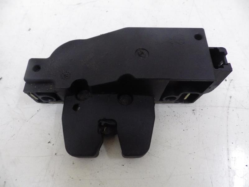 Serrure de coffre PEUGEOT 607 PHASE 2 Diesel - 1