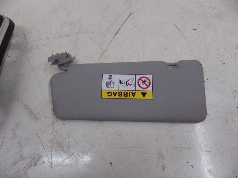 Pare soleil droit RENAULT CLIO 4 PHASE 1 Essence - 1