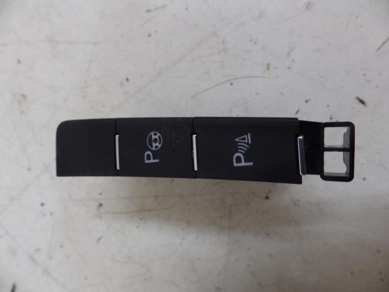 Bouton/Interrupteur VOLKSWAGEN GOLF 7 PHASE 1 Diesel - 1