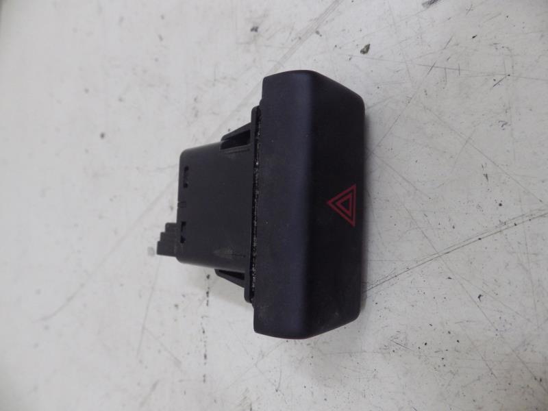 Bouton de warning MAZDA 626 2 PHASE 3 Essence - 1