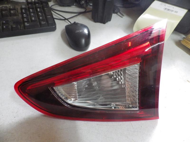 Feu arriere secondaire droit (feux) MAZDA 626 2 PHASE 3 Essence - 1